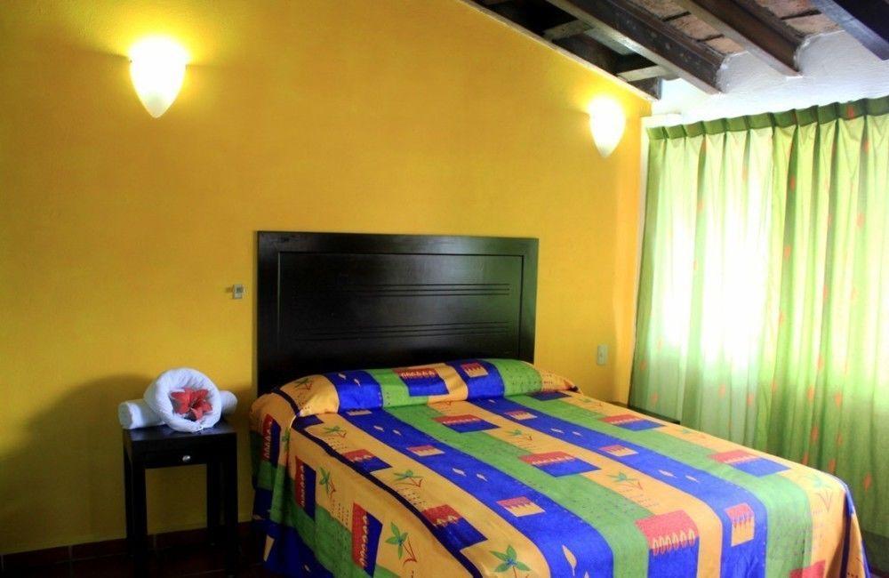 La Iguana Vallarta Lgbt Adults Only - Romantic Zone - Party Clubbing Street Puerto Vallarta Exterior foto