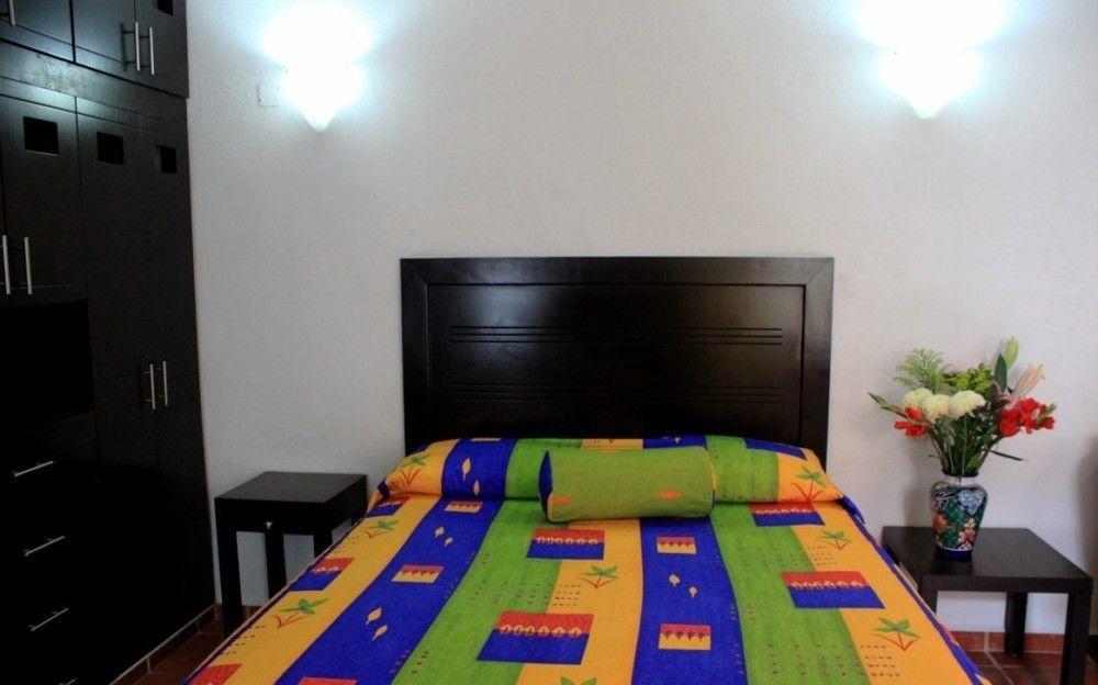 La Iguana Vallarta Lgbt Adults Only - Romantic Zone - Party Clubbing Street Puerto Vallarta Exterior foto