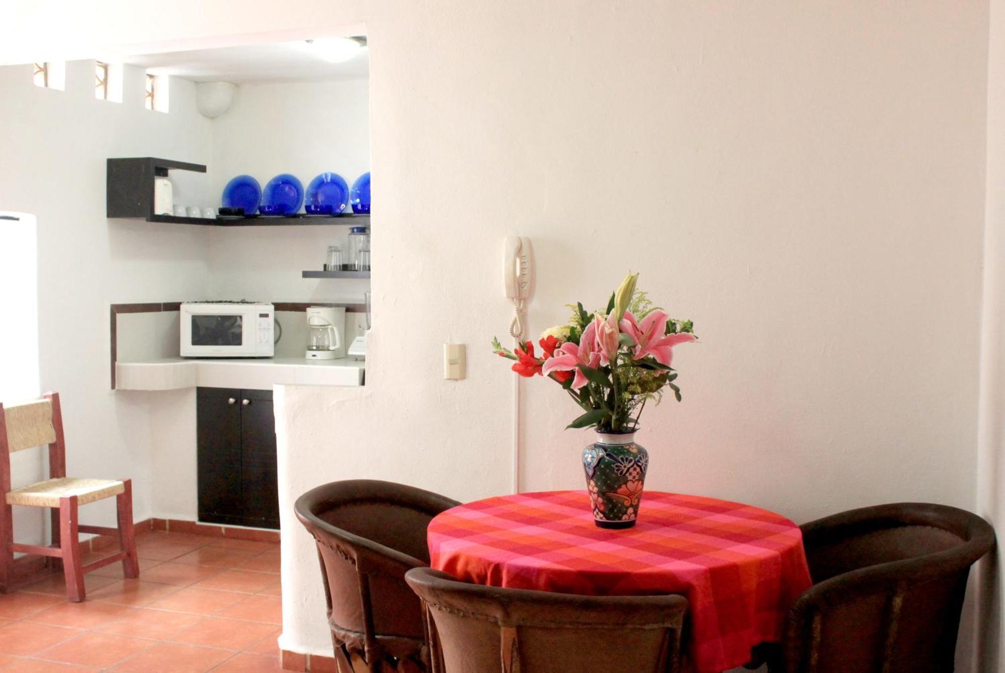 La Iguana Vallarta Lgbt Adults Only - Romantic Zone - Party Clubbing Street Puerto Vallarta Exterior foto
